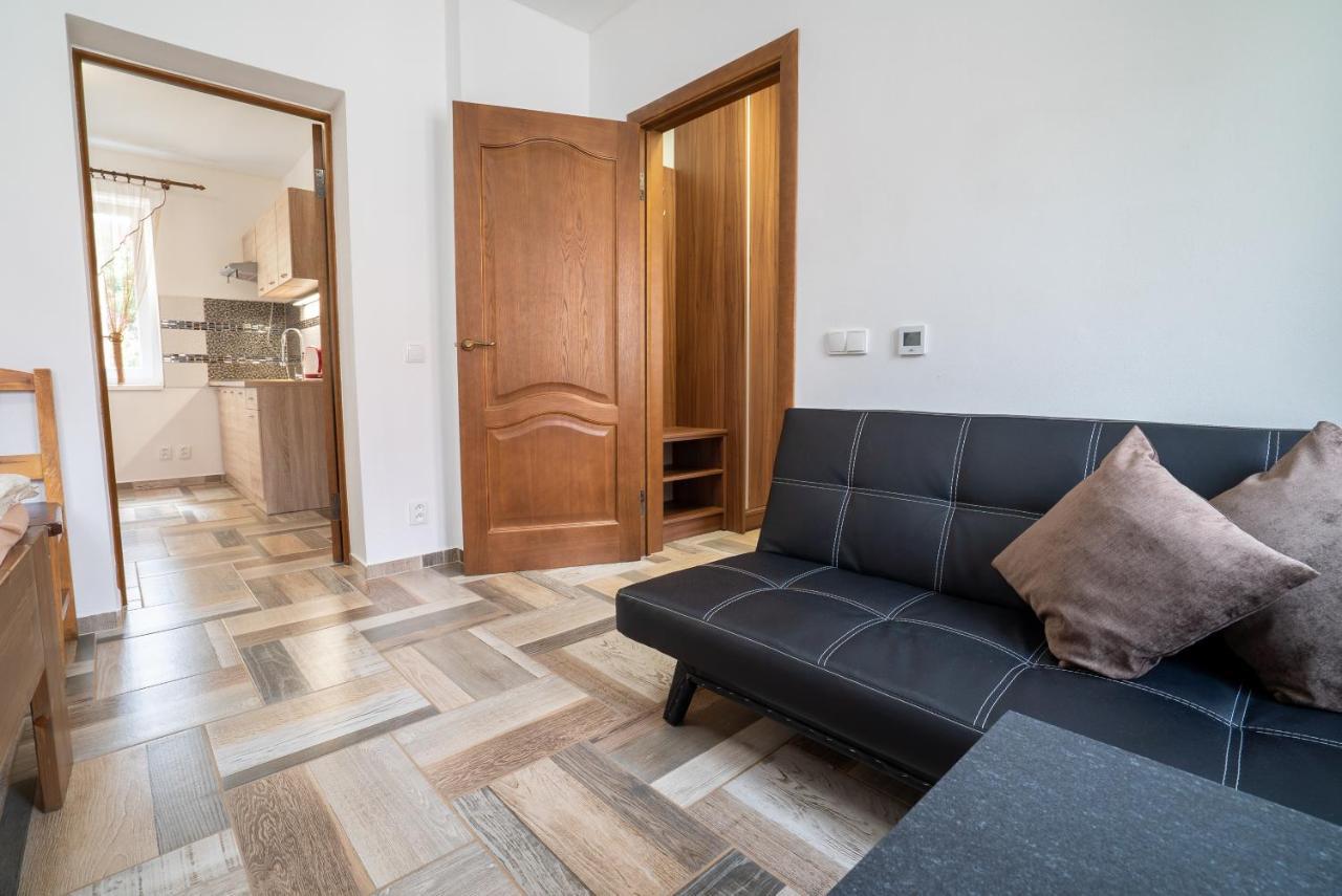 Šenk U Kovárny Marianske Lazne Exterior foto